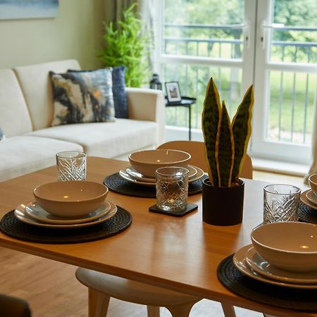 Stylish 2-Bedroom Apartment With Free Parking ฮาลิแฟกซ์ ภายนอก รูปภาพ